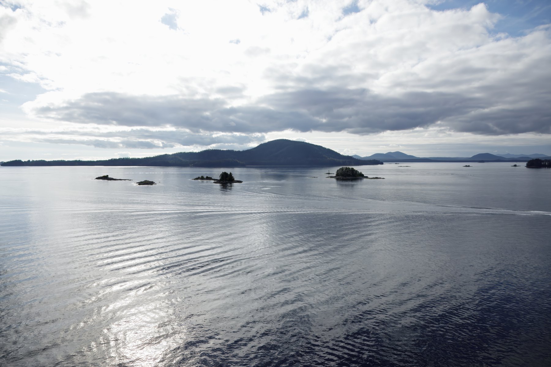 B5A297420241020-Alaska-landscape-Ships