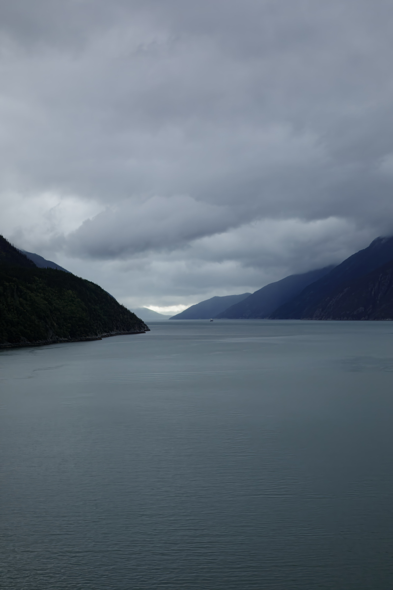 B5A307620241020-Alaska-landscape-Ships